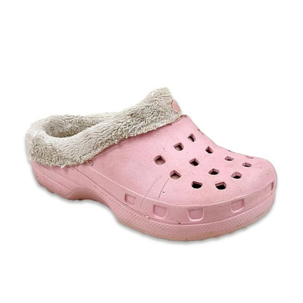 $5 CLEARANCE! Target Fur-Lined All-Weather Slip-On Clog - Picture 1 of 13